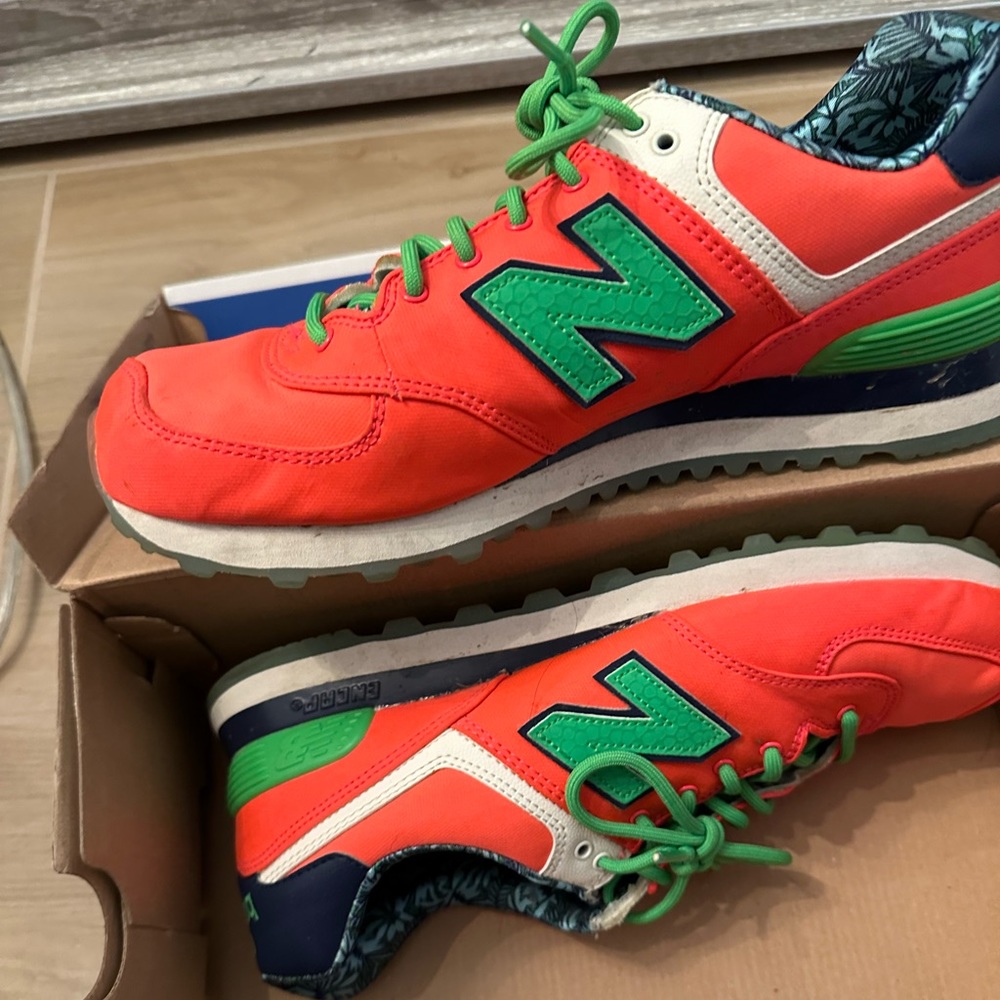 New Balance 574
Luau Pack (Women's)